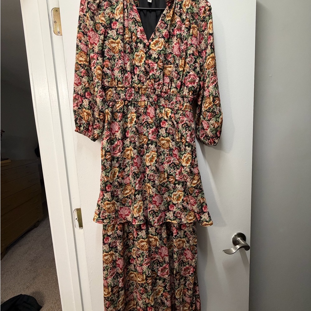 Floral V-Neck Tiered Maxi Dress in Black Multicolor